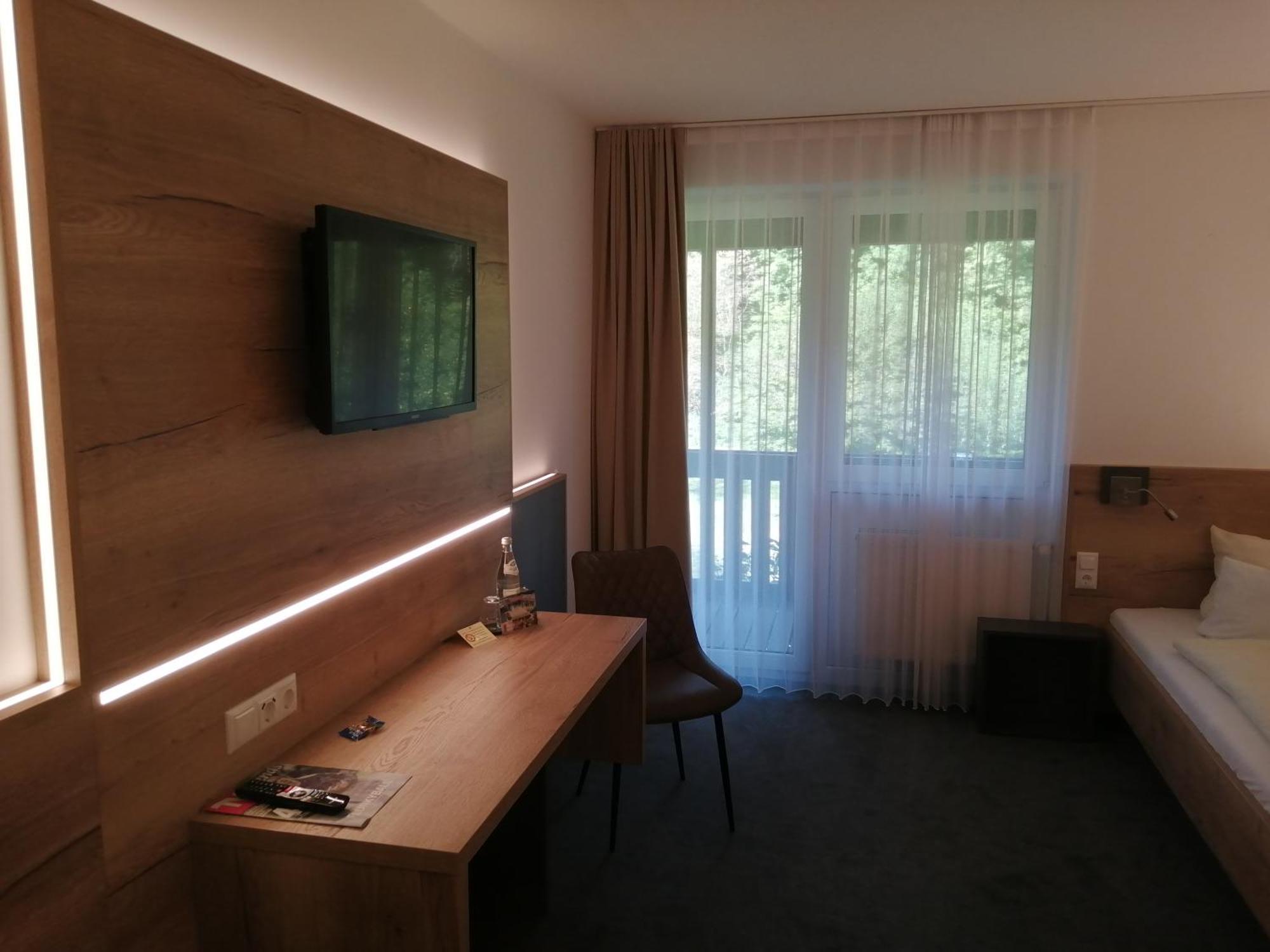 Hotel Am Regenbogen 卡姆 外观 照片