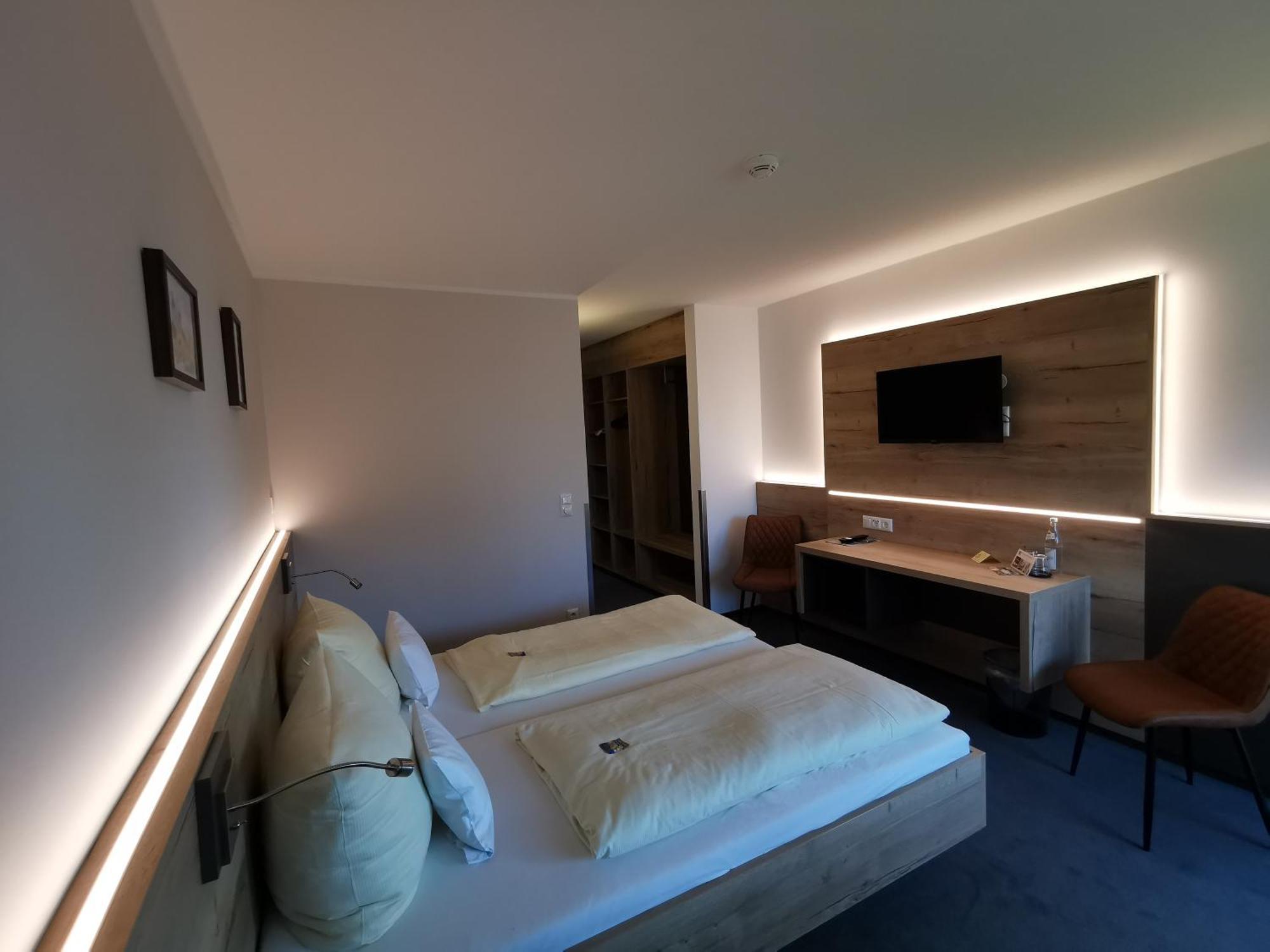 Hotel Am Regenbogen 卡姆 外观 照片