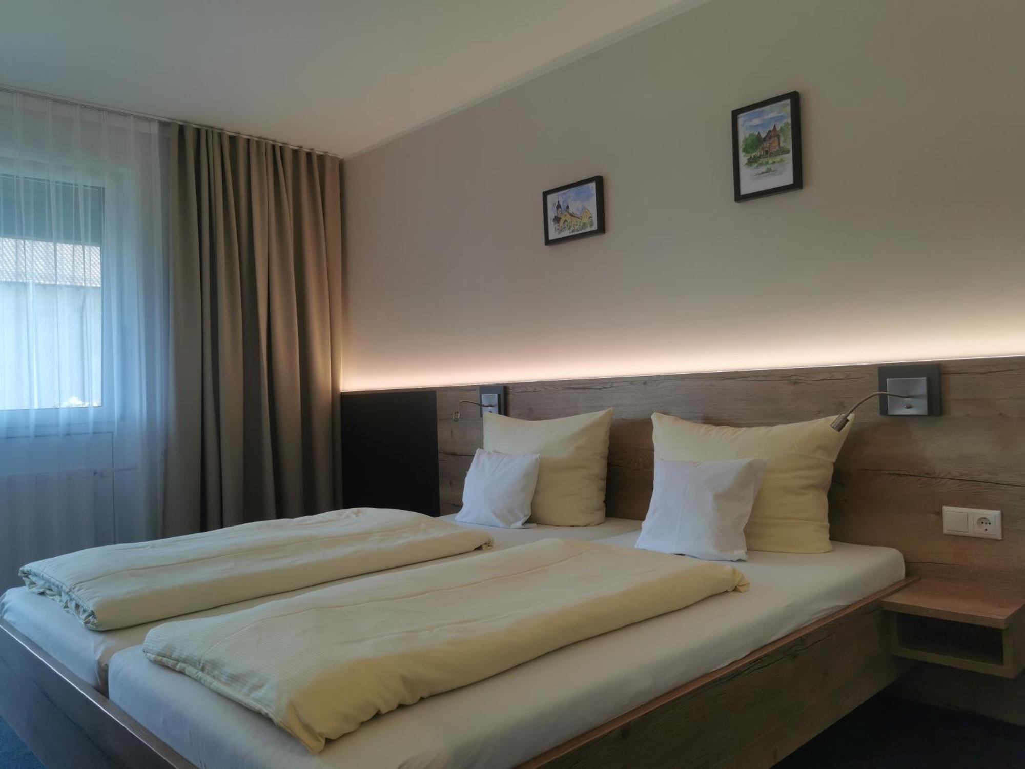 Hotel Am Regenbogen 卡姆 外观 照片